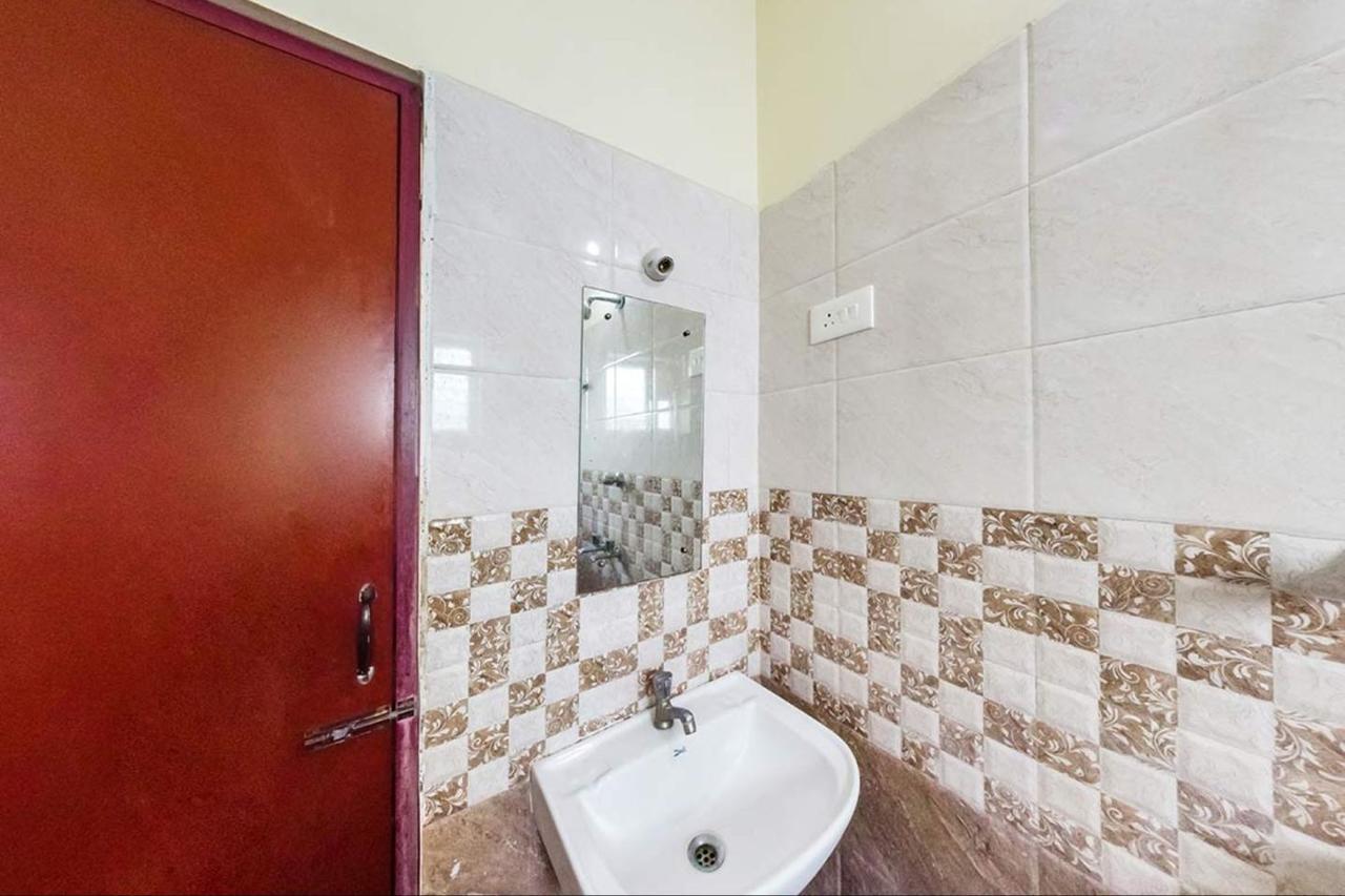 Sasti Hotel Palani Экстерьер фото