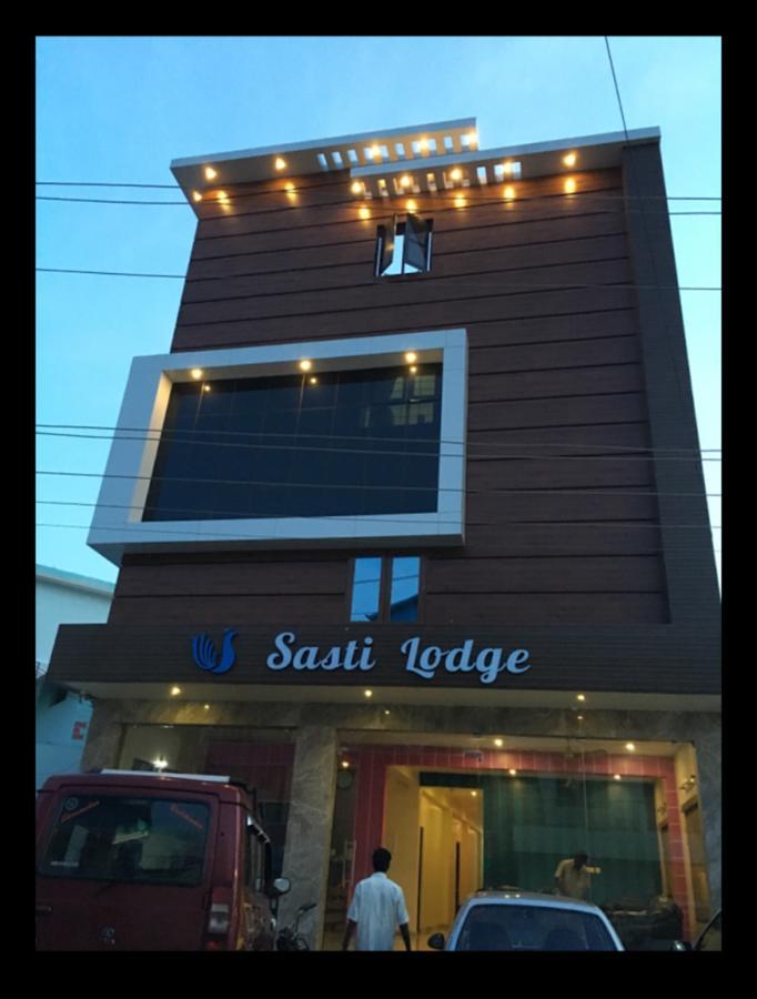 Sasti Hotel Palani Экстерьер фото